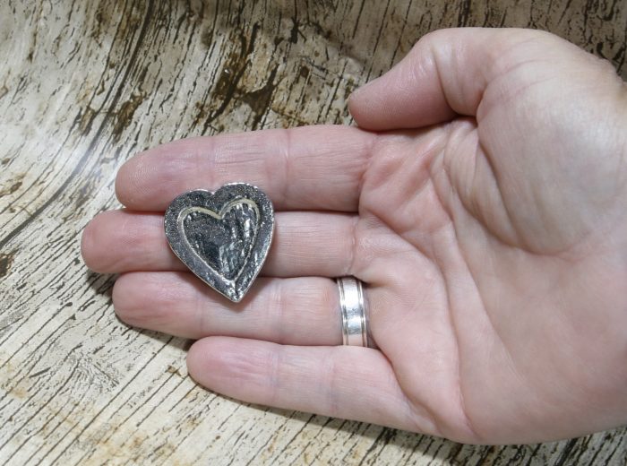 Happy Anniversary – Single Heart Keepsake Card Happy Anniversary – Single Heart Keepsake Card