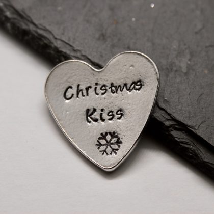 Christmas Kiss – Personalised Heart Keepsake Token