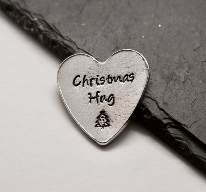 Christmas Hug – Personalised Heart Keepsake Token Christmas Hug – Personalised Heart Keepsake Token